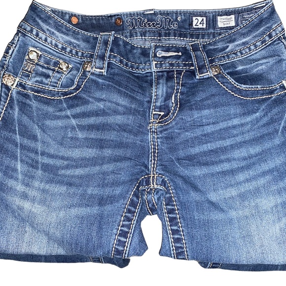 Miss me jeans size 24. Standard boot cut. Inseam 33. - Picture 3 of 3